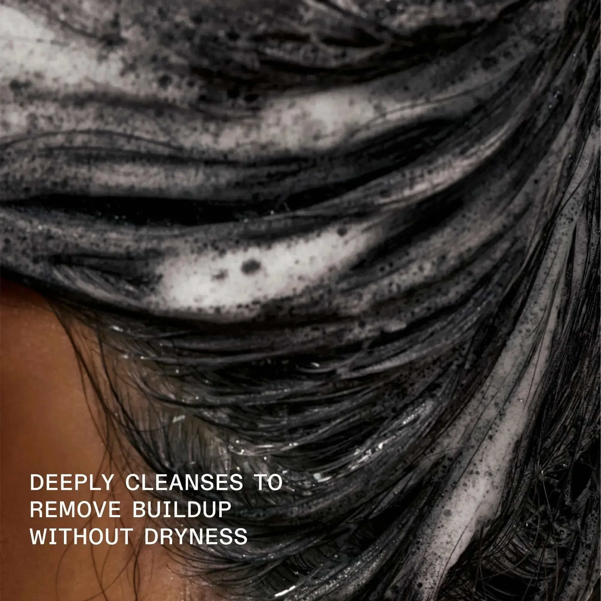 Nº.4C Clarifying Shampoo - Image 4